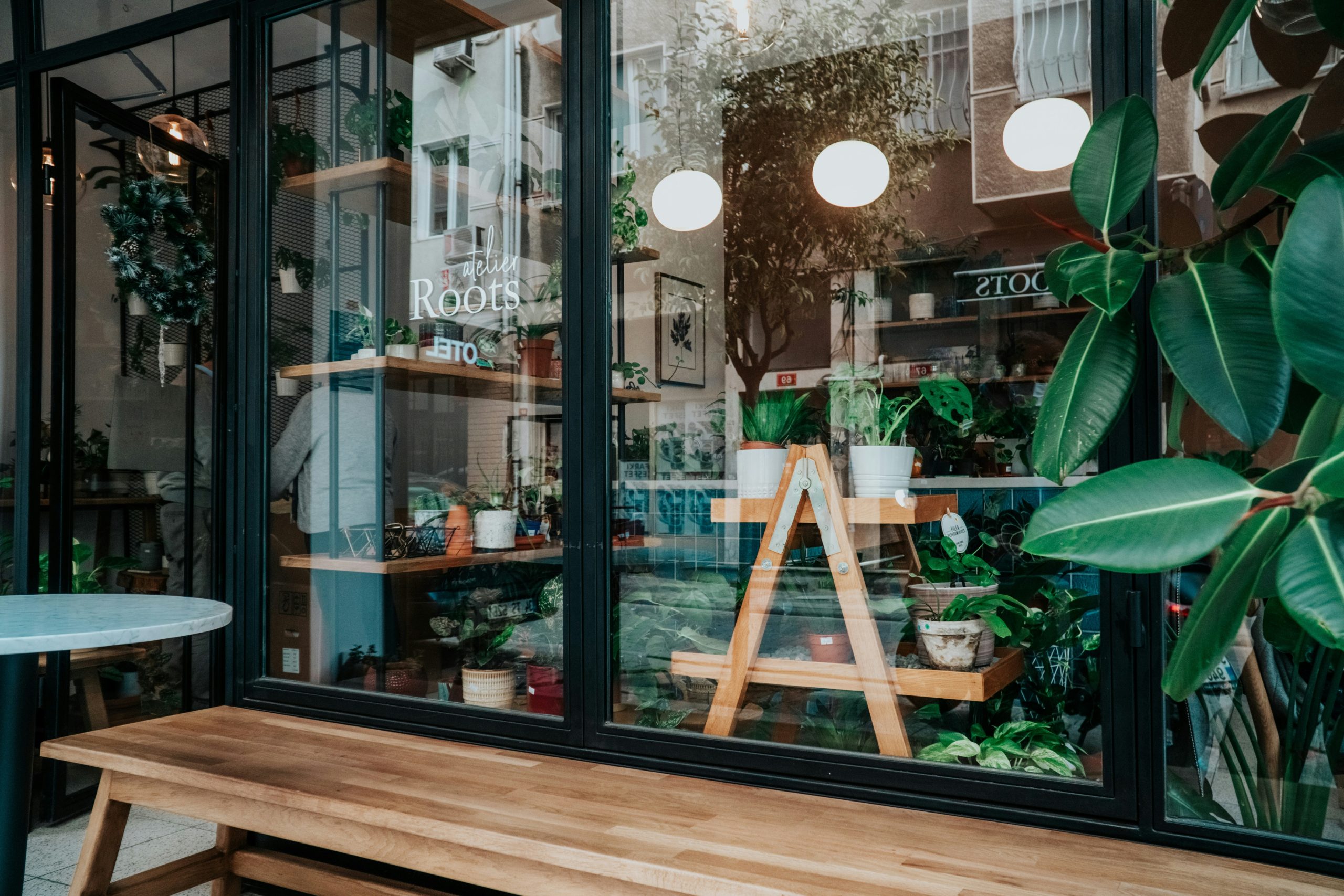 retail-stores-smash-and-grab Smash-and-grab season threatens unprotected retail stores. See how security window film changes the outcome in under a minute.